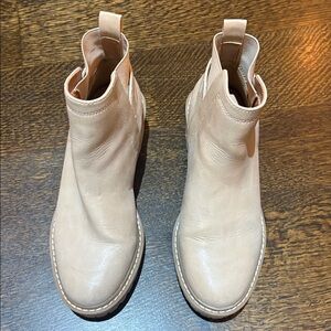 Dolce Vita Rango Boots size 6.5